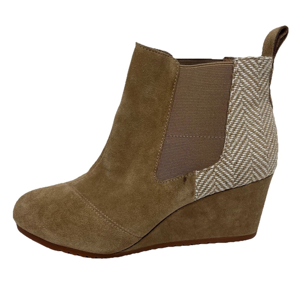 NWT TOMS Bailey Suede Wedge Ankleโ Boots - Warm Taupe Herringbone 10